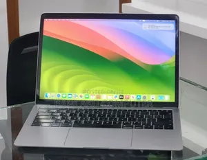New Laptop Apple MacBook Air 2019 8GB Intel Core i5 SSD 256GB