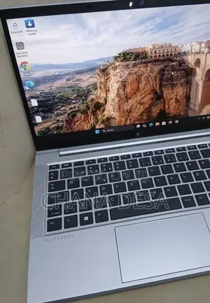 New Laptop HP EliteBook 840 G8 16GB Intel Core i5 SSD 512GB