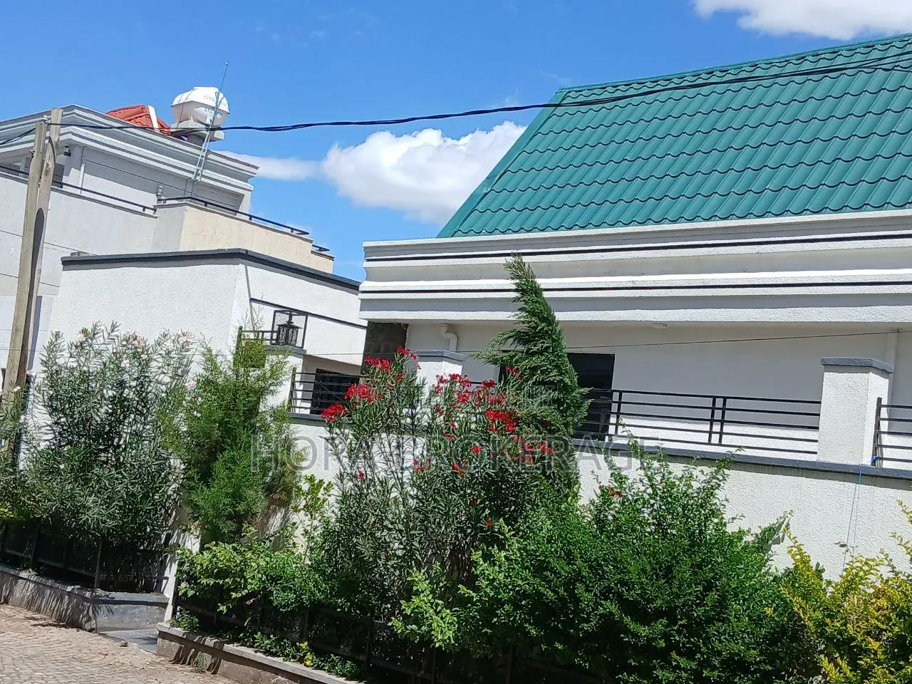 Furnished 5bdrm Villa in East Shewa for sale