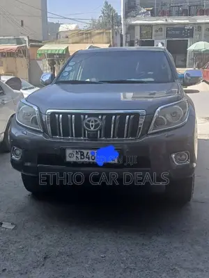 Toyota Land Cruiser Prado 2011 Black