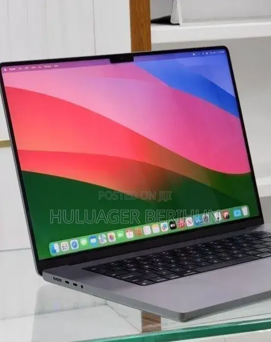 New Laptop Apple MacBook Pro 2016 32GB Apple M1 SSD 512GB