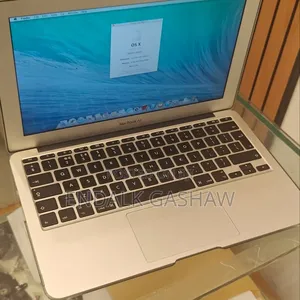 New Laptop Apple MacBook Pro 2015 4GB Intel Core i5 SSD 128GB