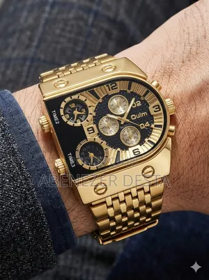 Oulm 9315 Multi-Time Zone Quartz Watch Features a Gold-Tone Stainless
