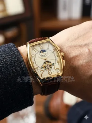 Sewor Automatic Mechanical Wristwatch, Often Featured in Gold-Tone