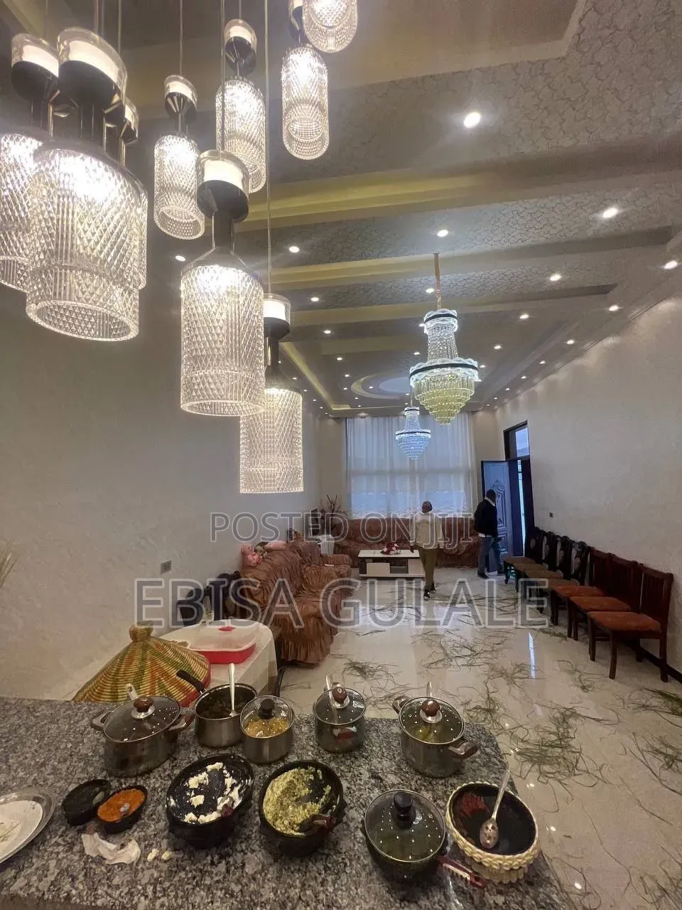 Furnished 7bdrm Farm House in Yeka for sale