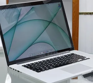 New Laptop Apple MacBook Pro 2015 16GB Intel Core i7 SSD 512GB