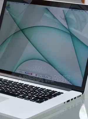 New Laptop Apple MacBook Pro 2015 16GB Intel Core i7 SSD 512GB