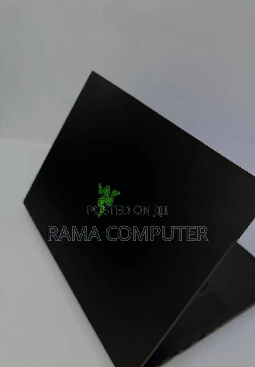 New Laptop Razer Blade 32GB Intel Core i9 SSD 1T