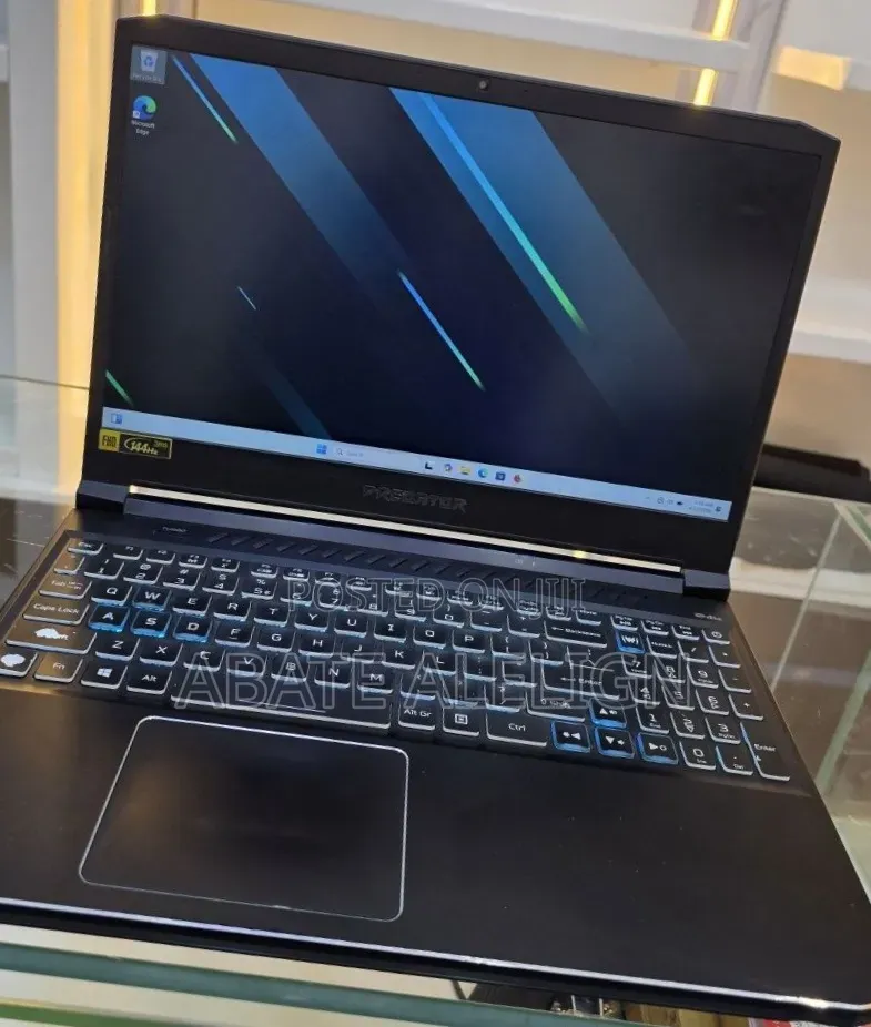 New Laptop Acer Predator Helios 300 16GB Intel Core i7 SSD 512GB