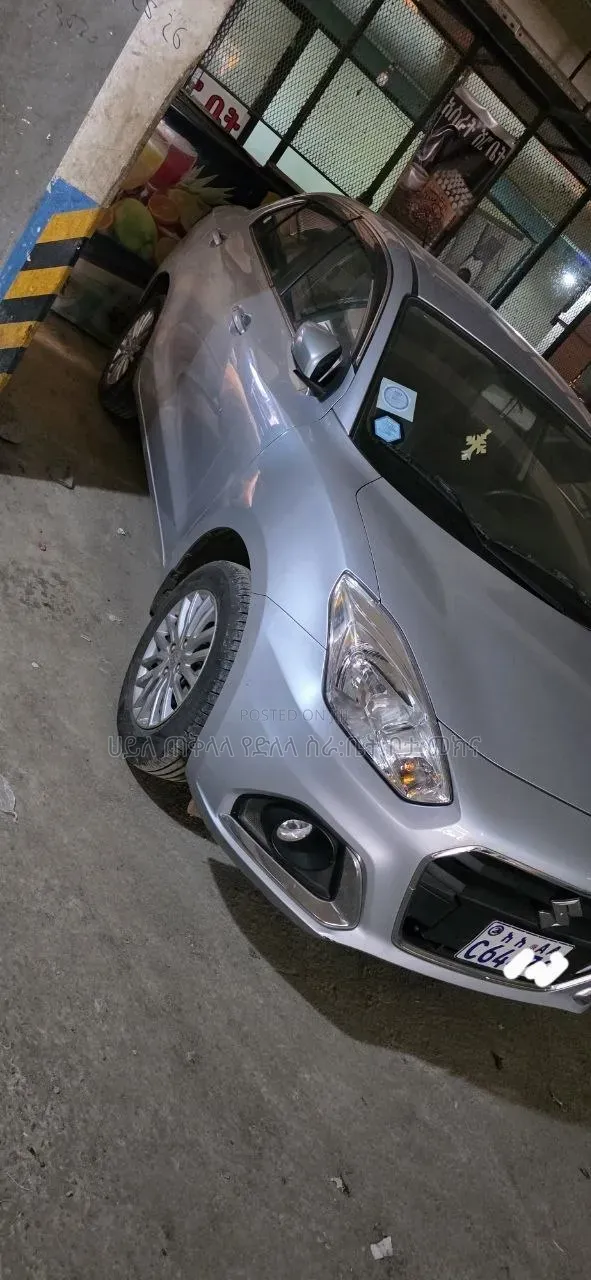 Suzuki Dzire 2024 Silver