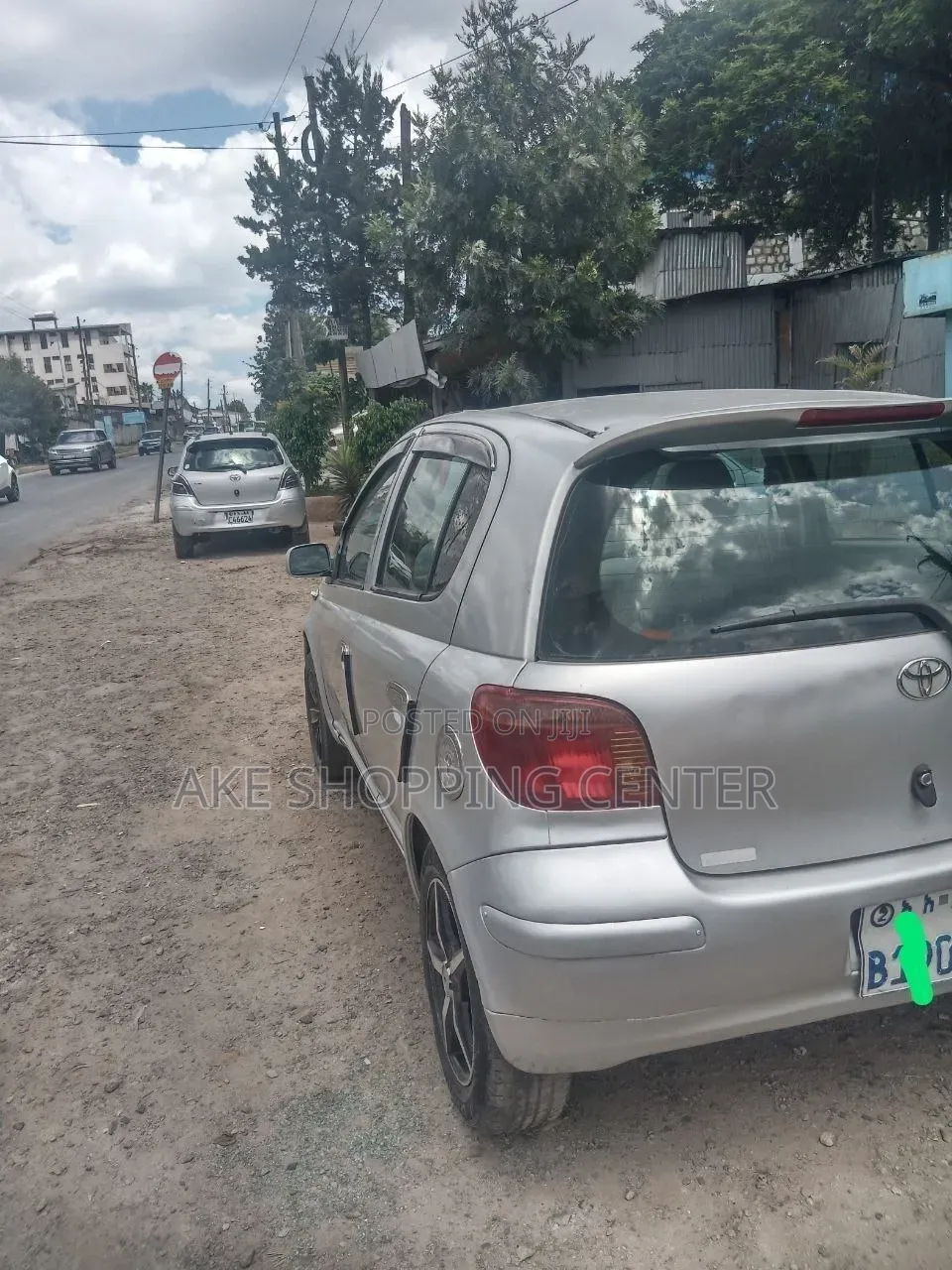 Toyota Vitz 2002 Silver