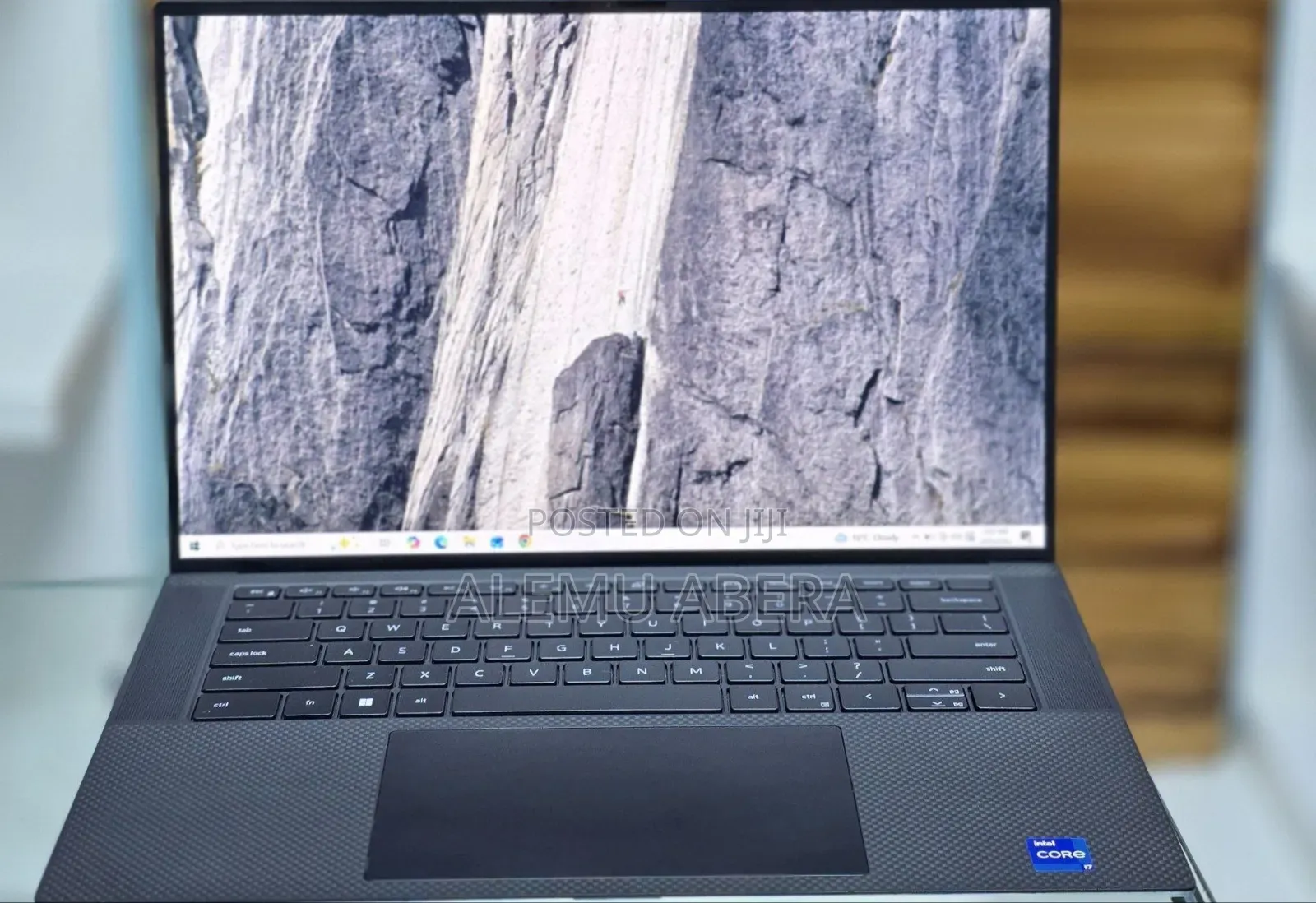 New Laptop Dell XPS 15 16GB Intel Core i7 SSD 1T