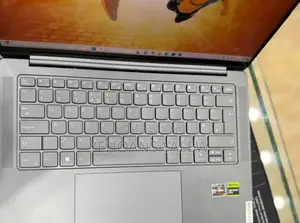 New Laptop Lenovo Yoga 710 32GB AMD Ryzen 7 SSD 512GB
