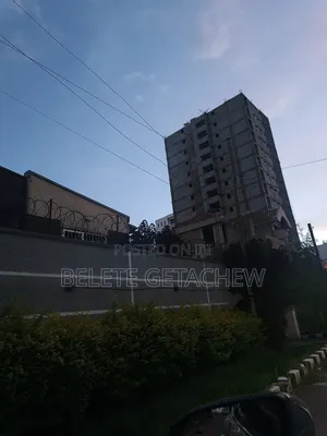 6bdrm House in Bole Skylight, G+1 for sale