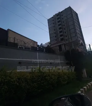 6bdrm House in Bole Skylight, G+1 for sale