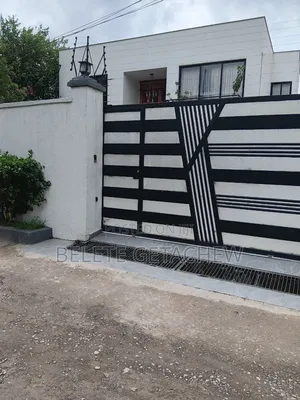 5bdrm House in Bole Skylight, G+1 for sale
