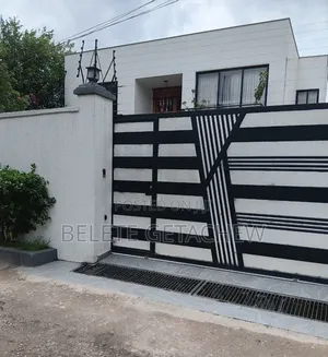 5bdrm House in Bole Skylight, G+1 for sale