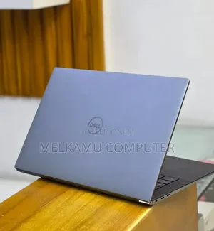 New Laptop Apple MacBook Pro 2019 16GB Intel Core i7 SSD 512GB