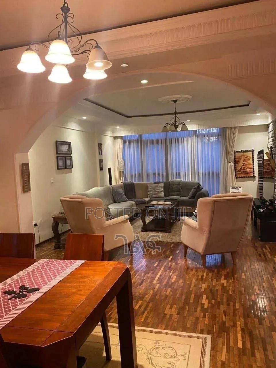 4bdrm Apartment in በአስቸኳይ የሚሸጥ G+1 ቤት, Bole for sale