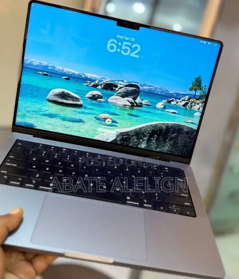New Laptop Apple MacBook Pro 2021 M1 16GB Apple M1 Pro SSD 512GB