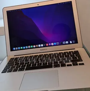 New Laptop Apple MacBook 2017 8GB SSD 256GB