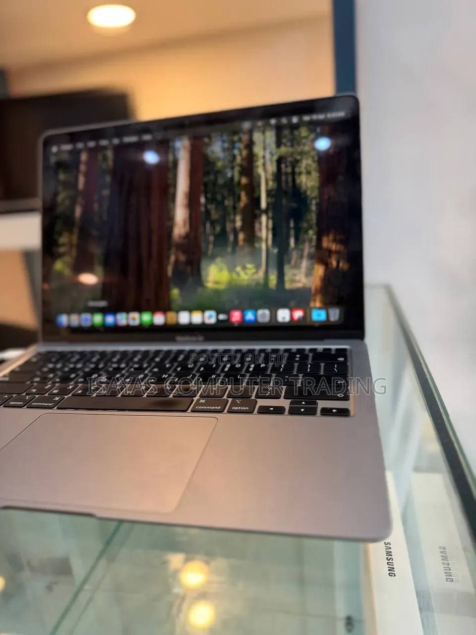 New Laptop Apple MacBook Air 2020 M1 8GB Apple M1 SSD 256GB
