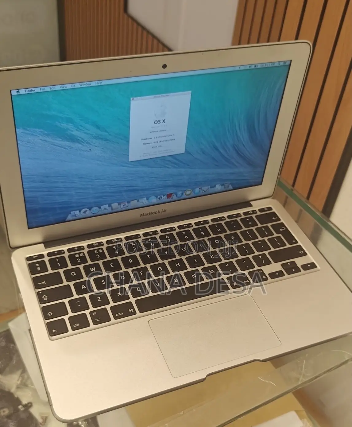 New Laptop Apple MacBook Pro 2015 4GB Intel Core i5 SSD 128GB
