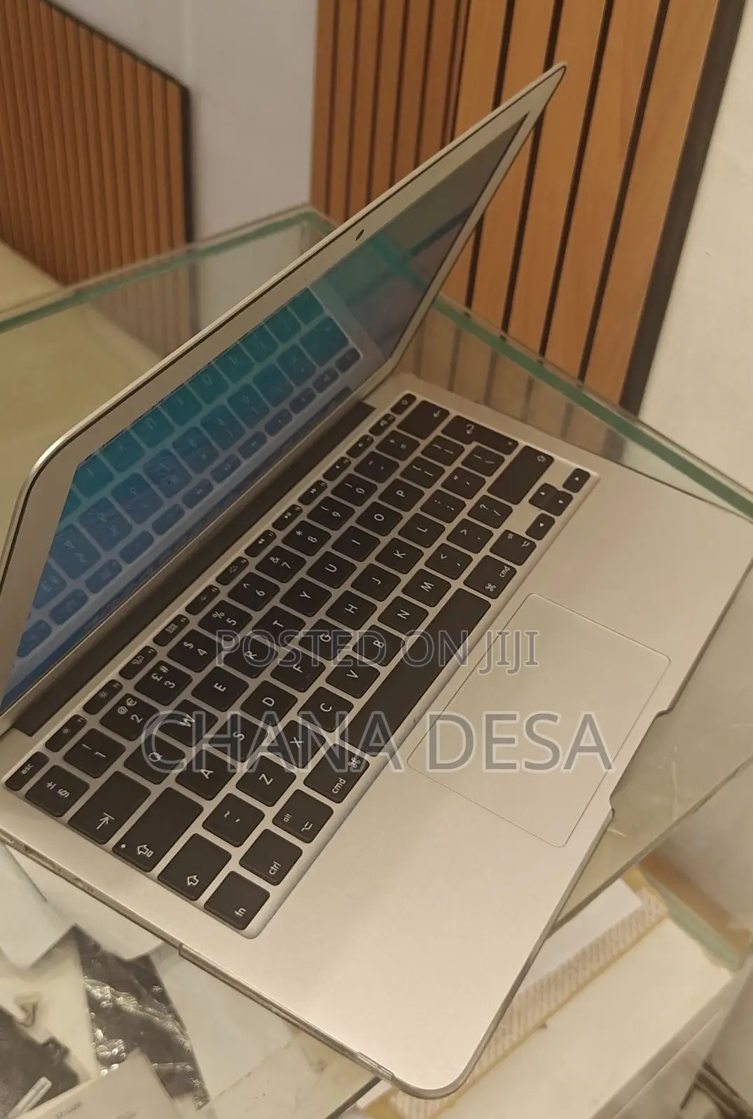 New Laptop Apple MacBook Pro 2015 4GB Intel Core i5 SSD 128GB