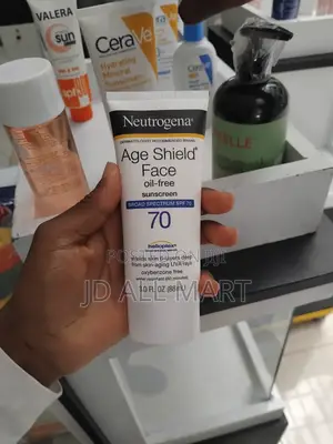 Neutrogena Age Shield Face Sunscreen SPF 70