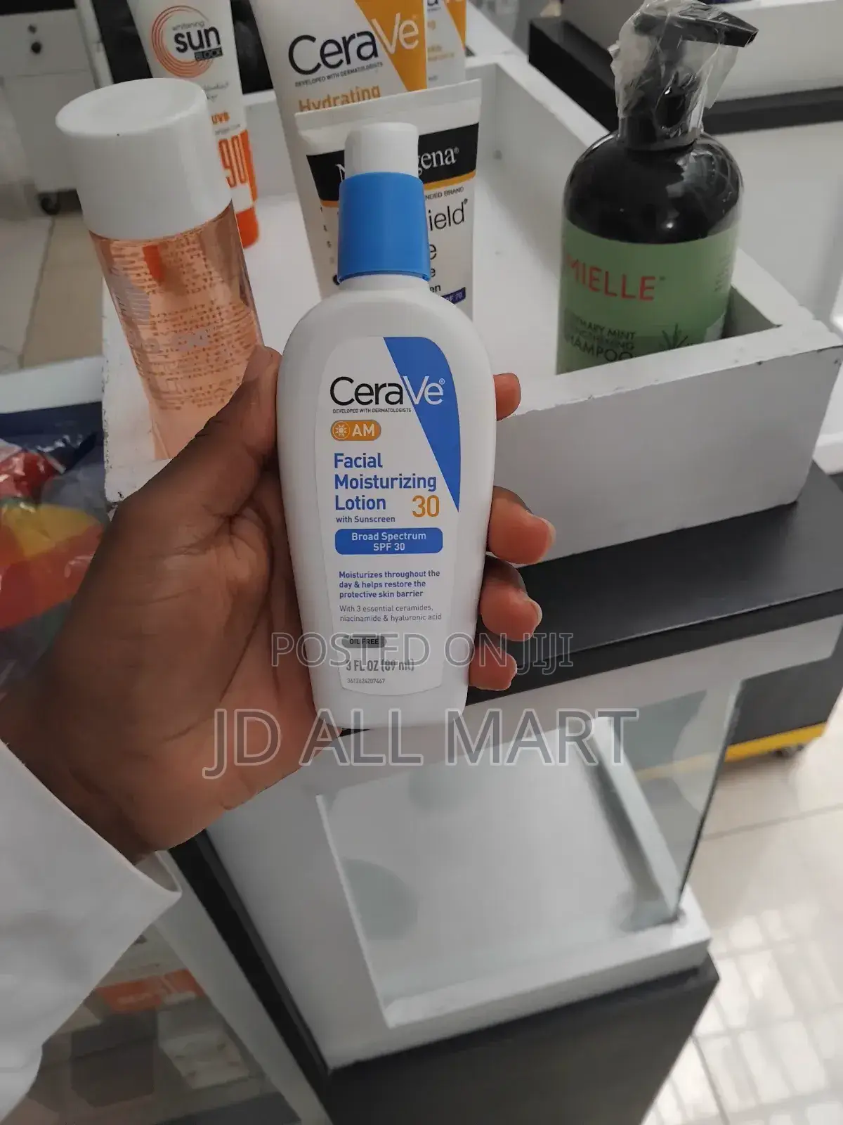 Cerave Am Facial Moisturizing Lotion With Sunscreen, SPF 30.