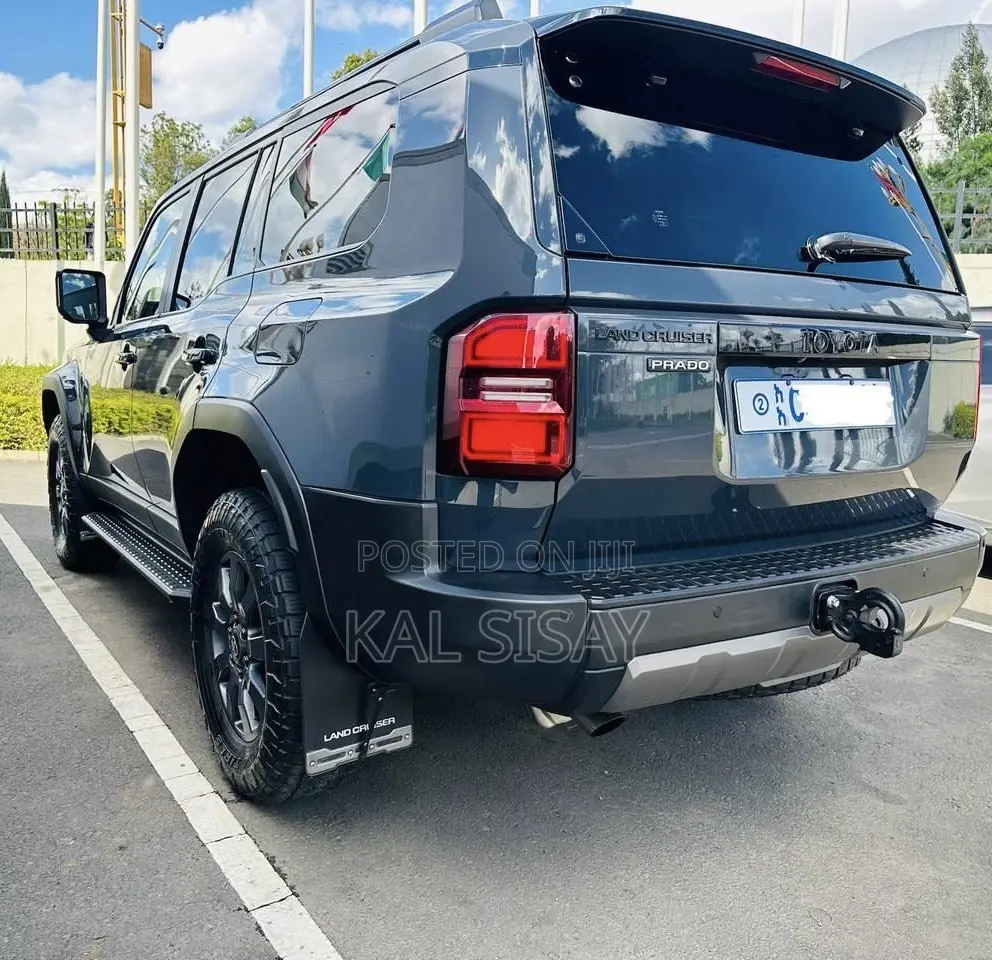 New Toyota Land Cruiser Prado 2024 Gray