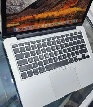 New Laptop Apple MacBook Pro 2015 8GB Intel Core i5 SSD 512GB