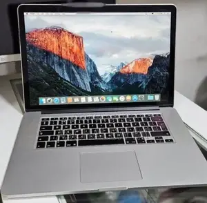New Laptop Apple MacBook Pro 2015 16GB Intel Core i7 SSD 256GB