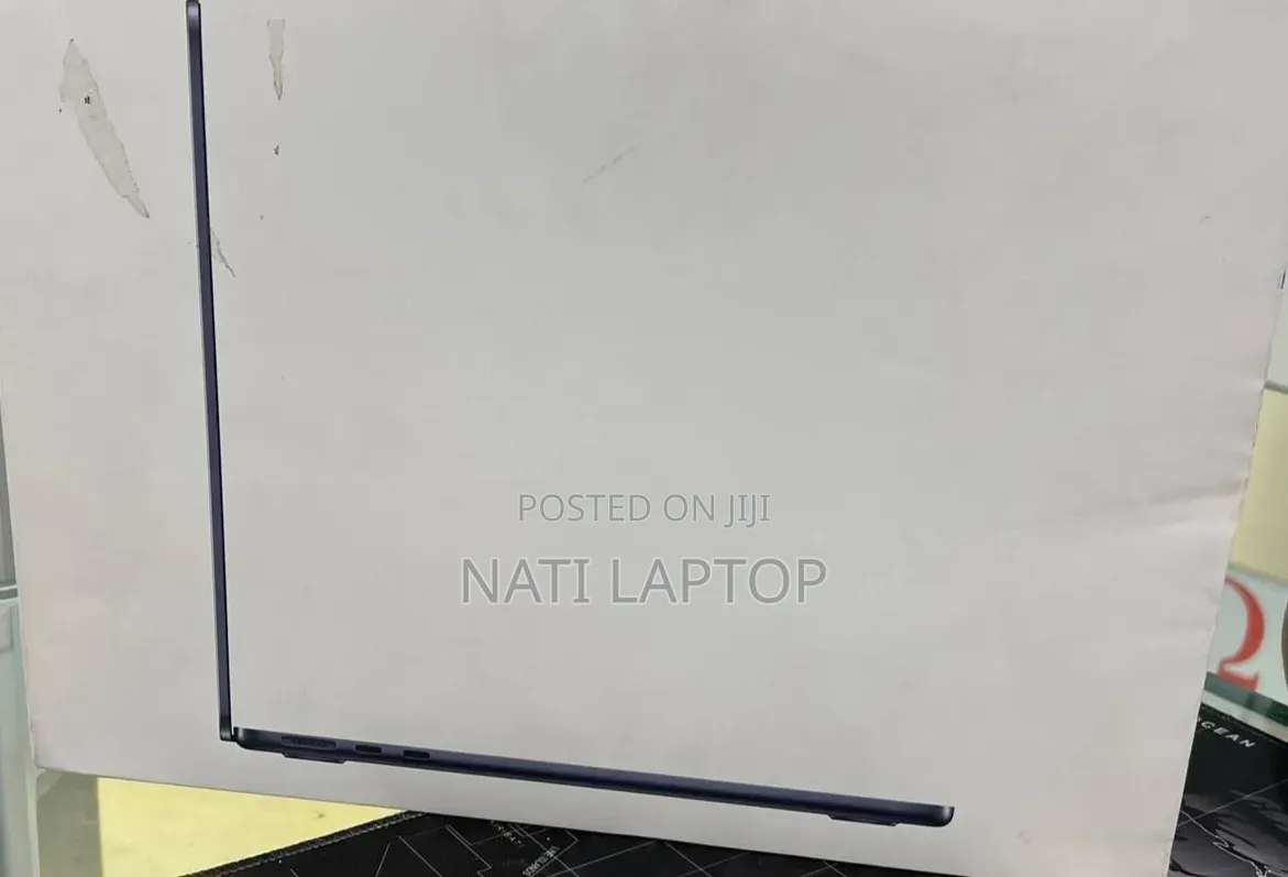 New Laptop Apple MacBook Air 2026 M5 13-inch 16GB Apple M5 SSD 512GB