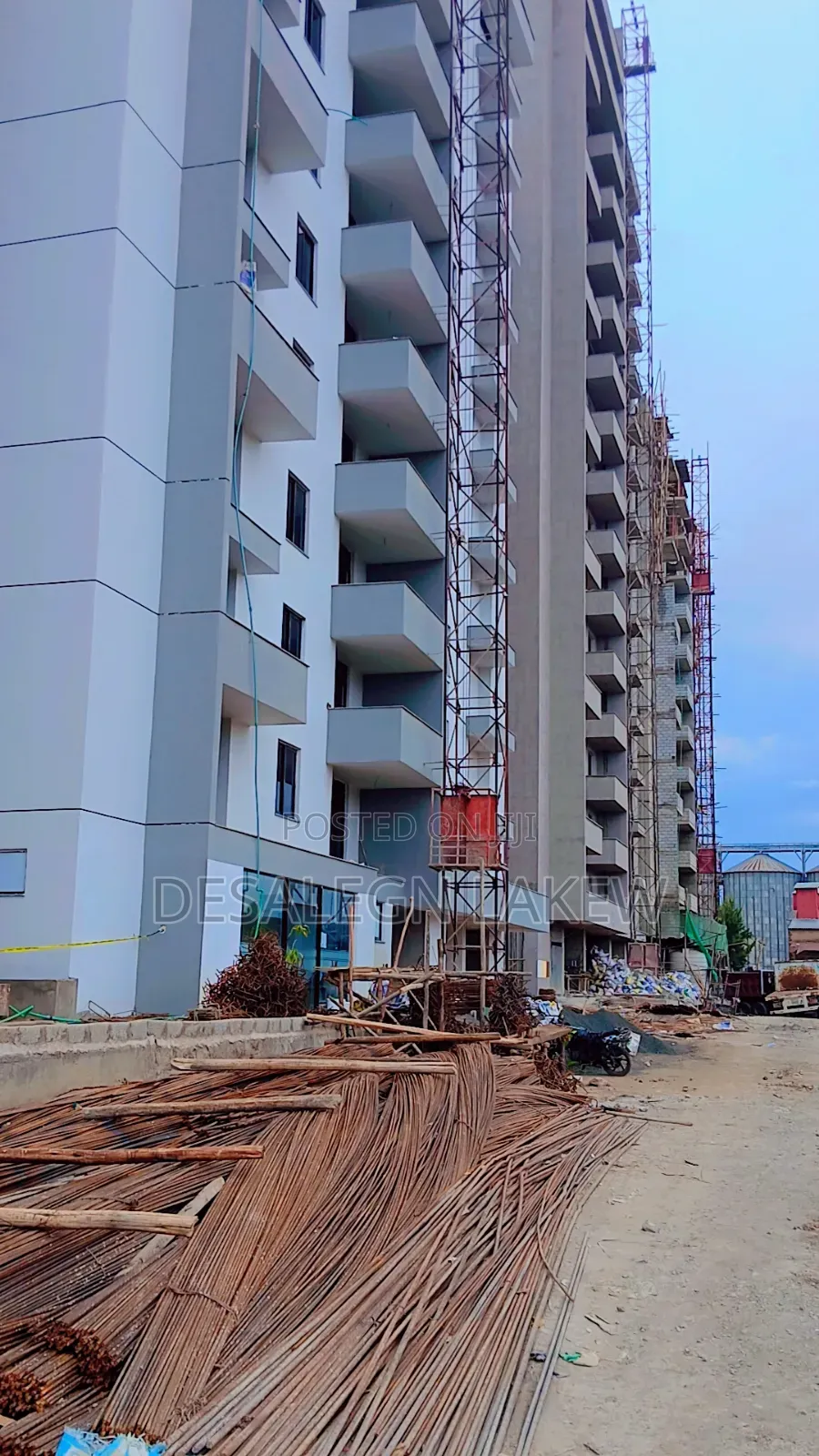 5bdrm Apartment In ግዮን ሆምስ/Ghion Gass, Kirkos For Sale