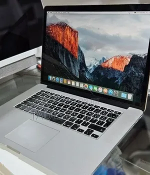 New Laptop Apple MacBook Pro 2015 16GB Intel Core i7 SSD 256GB