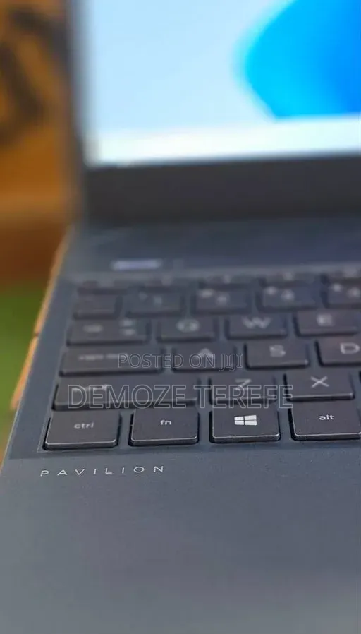 New Laptop HP Pavilion 15 8GB Intel Core i7 SSD 256GB