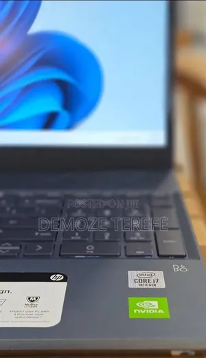 New Laptop HP Pavilion 15 8GB Intel Core i7 SSD 256GB