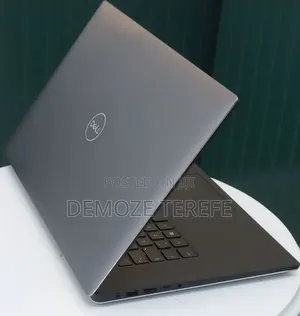New Laptop Dell Precision 5540 16GB Intel Core i9 SSD 512GB