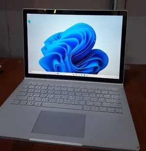 New Laptop Microsoft Surface 8GB Intel Core i7 SSD 512GB