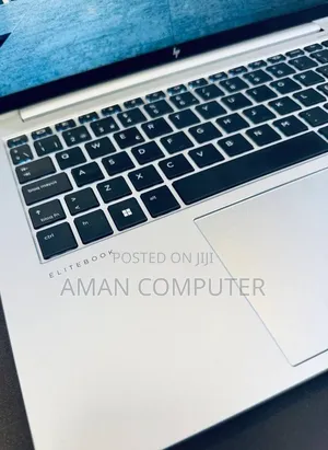 New Laptop HP EliteBook 840 G9 16GB Intel Core i7 SSD 512GB