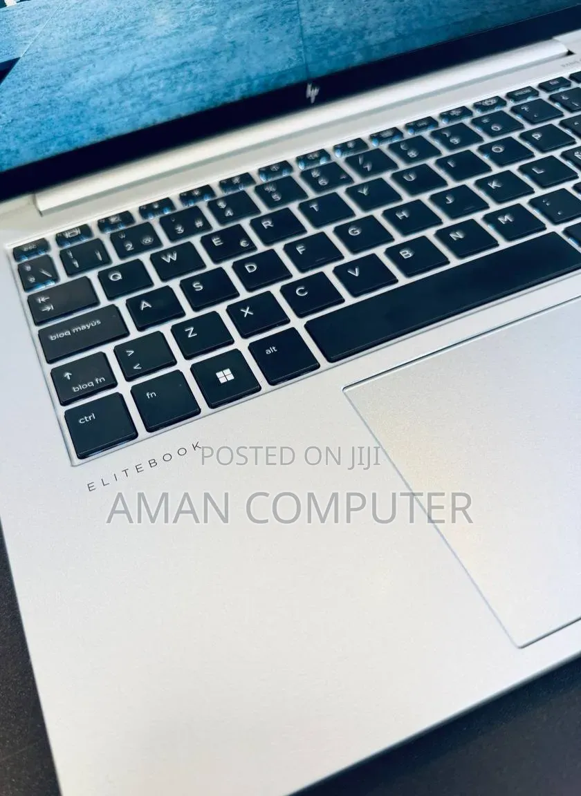 New Laptop HP EliteBook 840 G9 16GB Intel Core i7 SSD 512GB