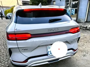BYD Song Plus 2025 White