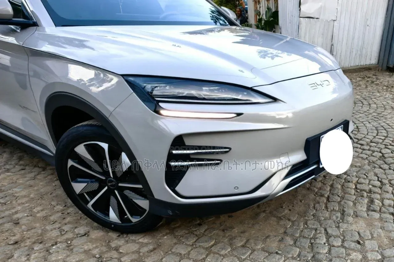 BYD Song Plus 2025 White