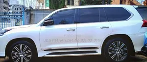 Lexus LX 2021 White