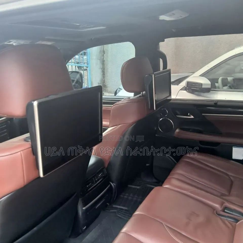 Lexus LX 2021 White