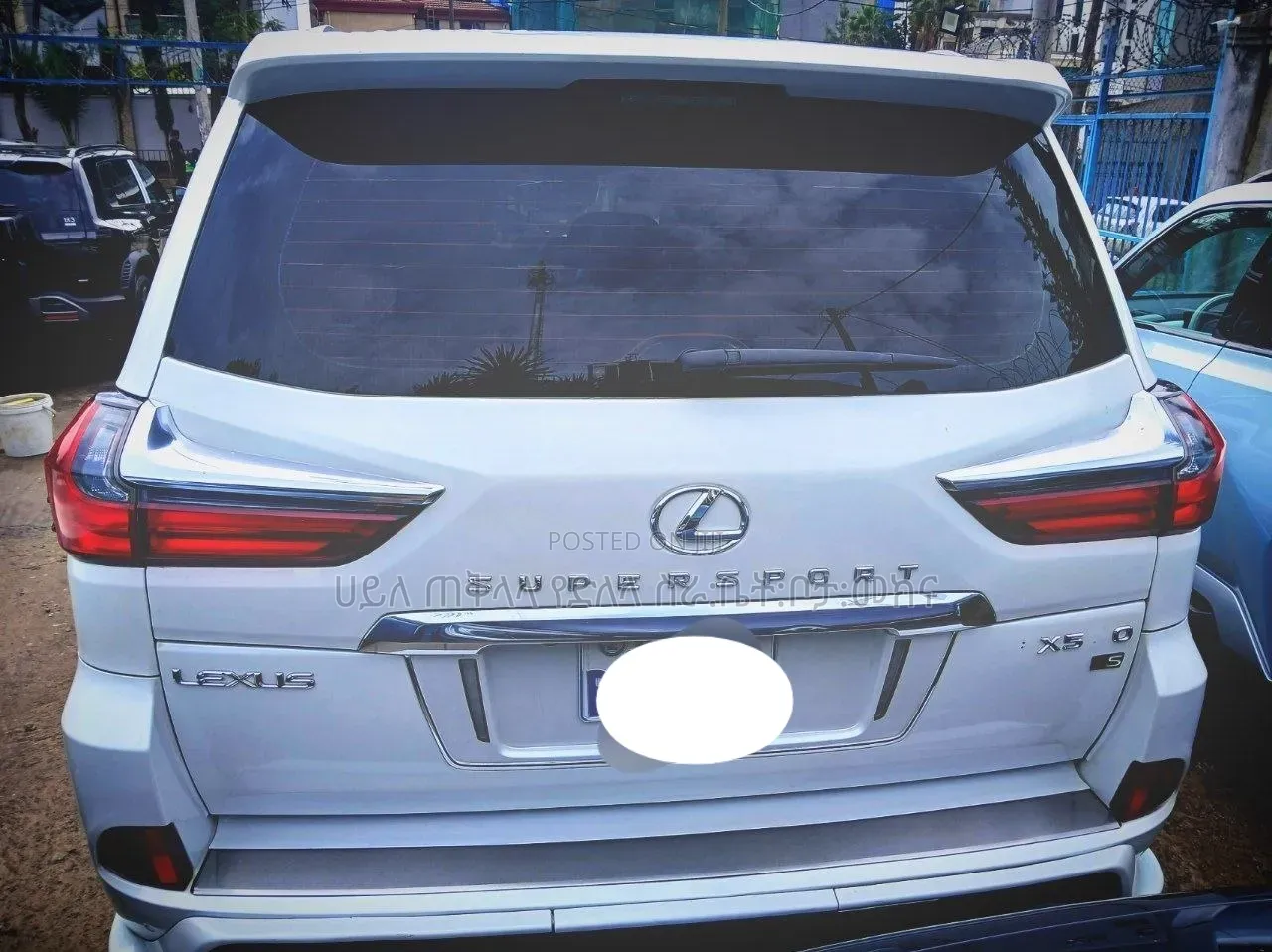 Lexus LX 2021 White
