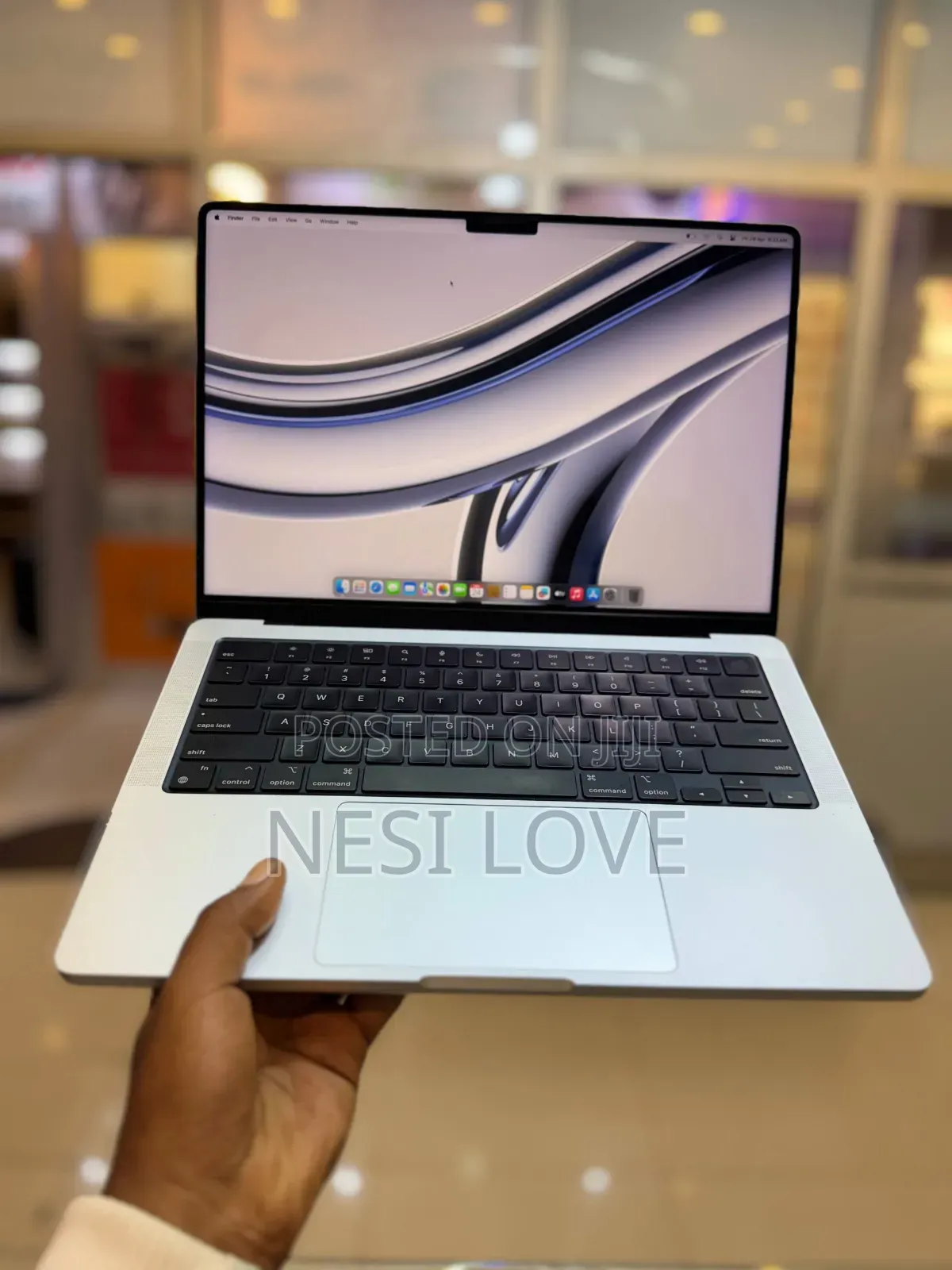 New Laptop Apple MacBook Pro 2021 M1 16GB SSD 512GB