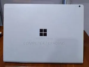 New Laptop Microsoft Surface Book 2 16GB Intel Core i7 SSD 512GB