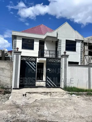 Furnished 4bdrm Farm House in Yeka for sale